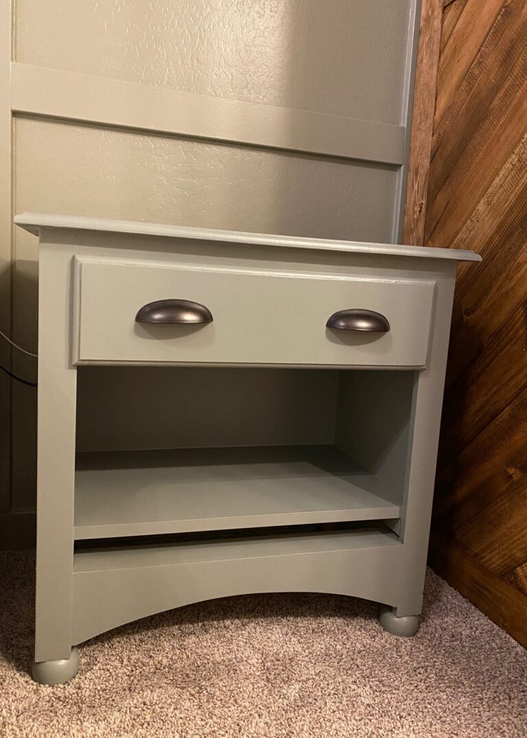 Nightstand Makeover