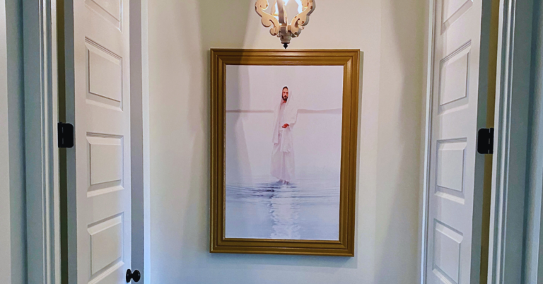 How to Update a Wall Niche